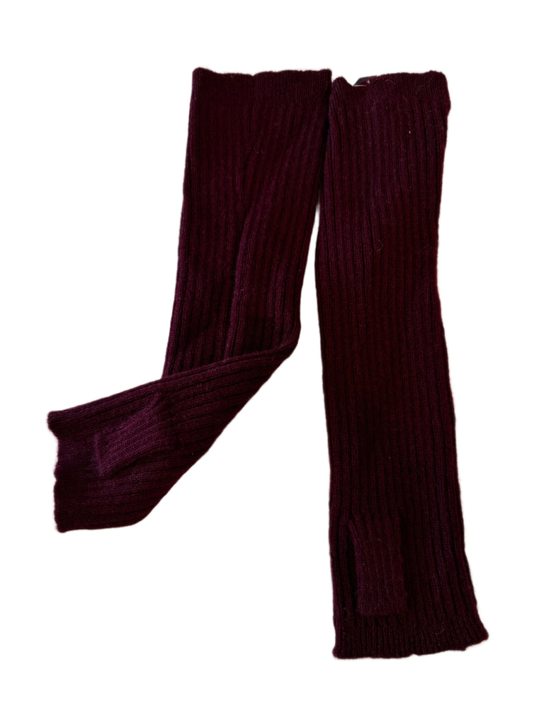 cashmere armwarmer in burgundy