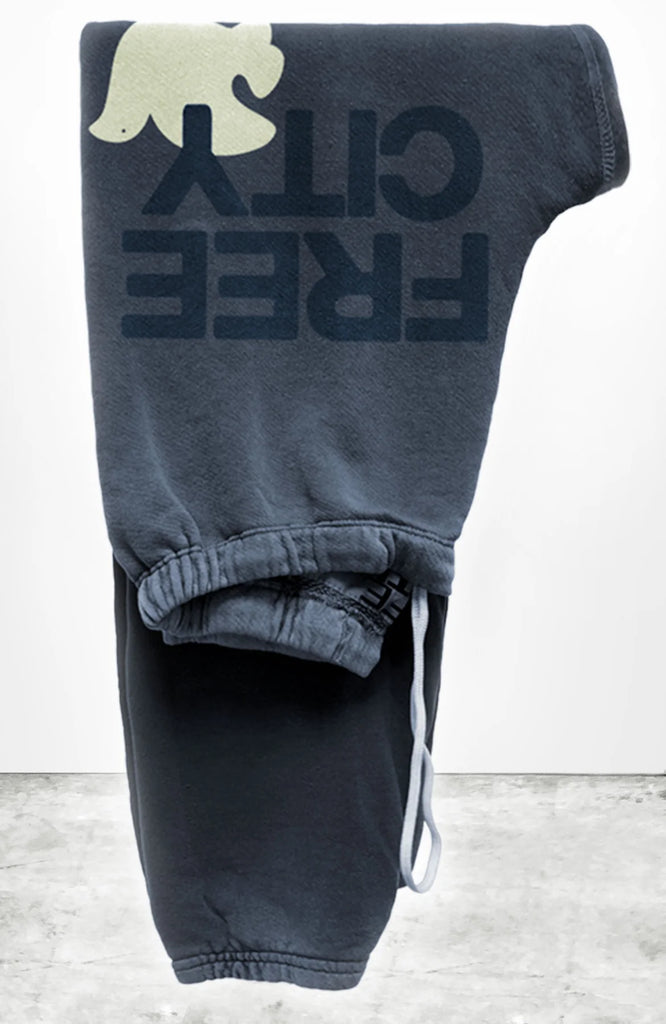 Free city sweatpants black sale